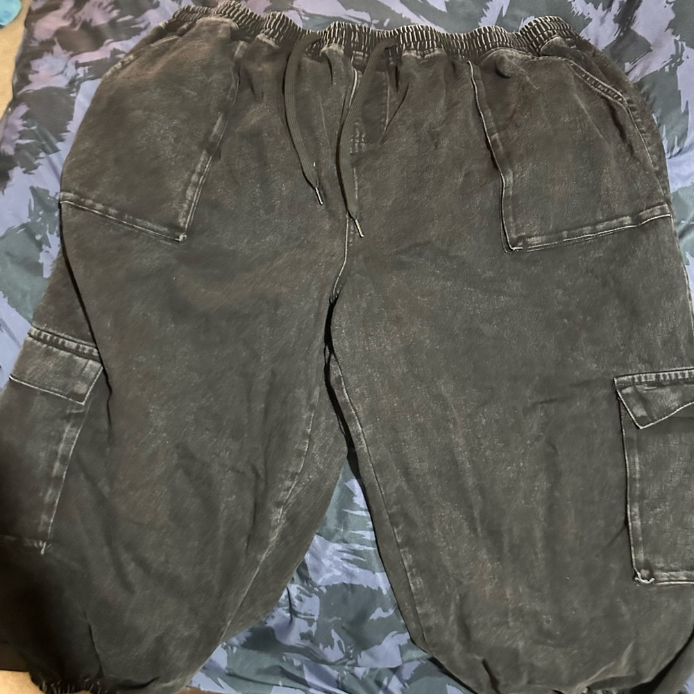 SHEIN Black Curve Cargo Pants